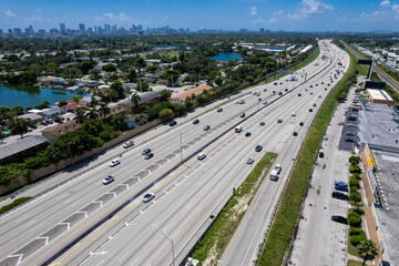 Hallandale Beach, Florida, USA - The I-95 highway going southbound, with Sunny Isles in the distance. - obrazy, fototapety, plakaty