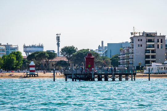 
Between sea and lagoon. Sailing trip between the Marano lagoon and the Gulf of Trieste.