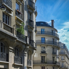 Obraz premium Paris, beautiful building rue du Rocher, in the 8e arrondissement, a luxury district 