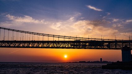 Fototapeta na wymiar 明石海峡大橋の夕日
