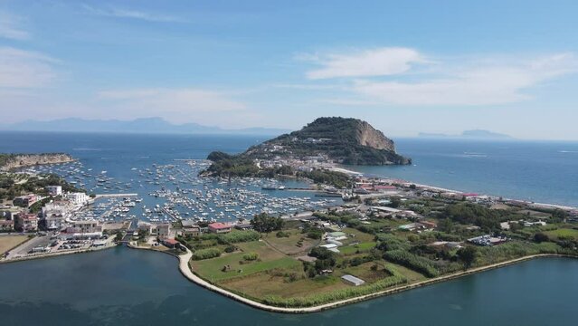 In the municipality of Bacoli, lake Miseno is an ancient volcanic crater, then invaded by sea water
