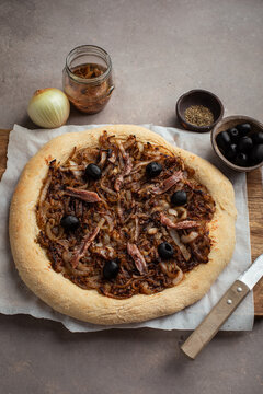 pizza oignon pissaladi&egrave;re hareng et olives noires