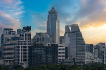 Fototapeta na wymiar Bangkok cityspape with business district area perfect view.