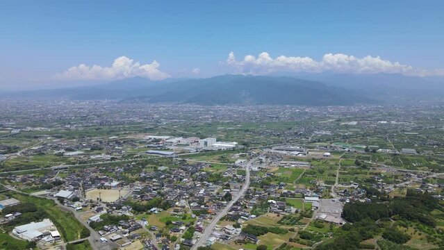 日本の風景・山梨県笛吹市・甲府盆地をドローンで空撮