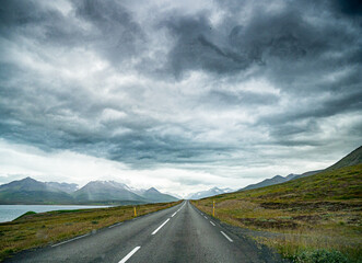 Ringstraße im Norden Islands