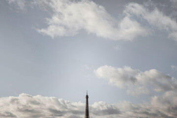 French monument and cloudy sky - obrazy, fototapety, plakaty