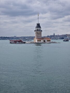 Historical Kız Kulesi in the middle of the blue sea