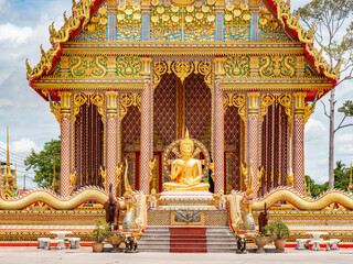 Fototapeta premium Buddha image at Wat Huai Yai, Pattaya, Thailand