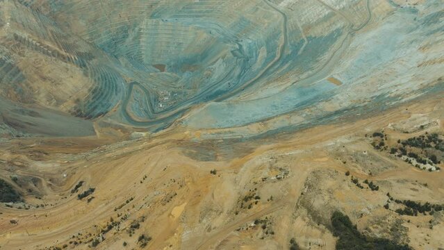 Looking into Bingham Copper Mine - the largest open pit mine in the world - aerial parallax