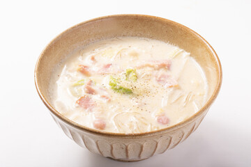 白菜とベーコンの豆乳スープ春雨