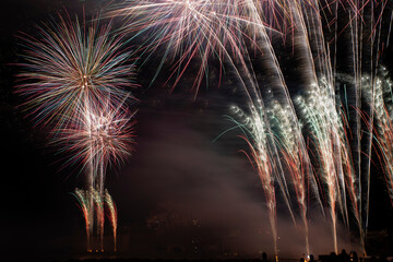Fuegos artificiales, Peñíscola, Castillo Papa Luna, noche, fuego, movimiento, colores