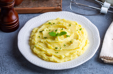 Serving of creamy mashed potato made from boiled potatoes