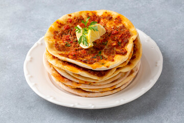 Turkish Food Findik Lahmacun - Mini Pizza