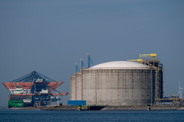 Obraz premium Liquified natural gas storage. LNG or LPG gas plant. Storage tanks for liquefied gas.