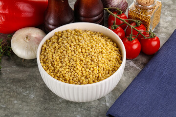 Dry ptitim heap in the bowl