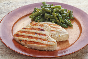 Grilled turkey steak with green bean
