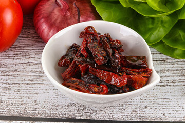 Dry tomato in olive oil