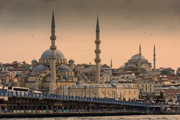 Foto auf Alu-Dibond Cityscape of the Golden Horn of Istanbul, Turkey © Stefano Zaccaria