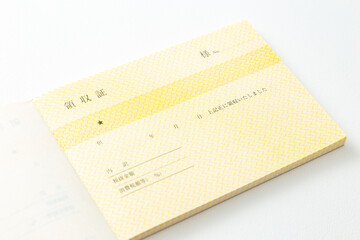 白背景に領収書