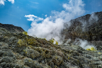 硫黄山　アサトヌプリ