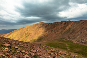 road to the mountains