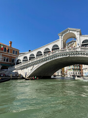 Fototapeta na wymiar Pont du Rialto à Venise