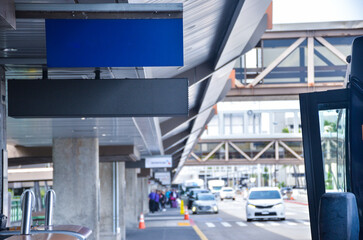 飛行場利用者のための駐車スペース