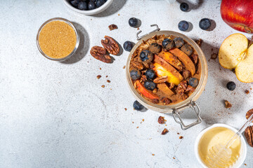 Apple pie overnight oatmeal