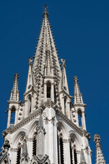 Fototapeta na wymiar Nancy, France - 09 02 2023: View of the facade of Saint-Epvre Basilica.