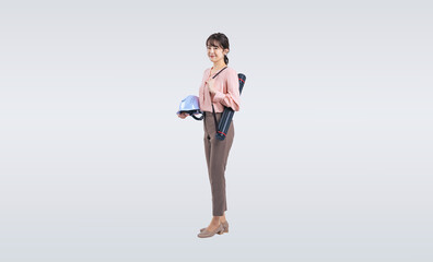 ヘルメットを持つミドル女性（切り抜き背景透過PNGも販売しております。作成者リンクから「PNG」で検索してください）