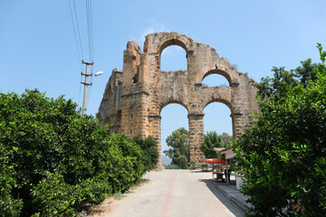 Fototapeta na wymiar Roman aqueduct in Aspendos ancient site. Antalya, Türkiye.