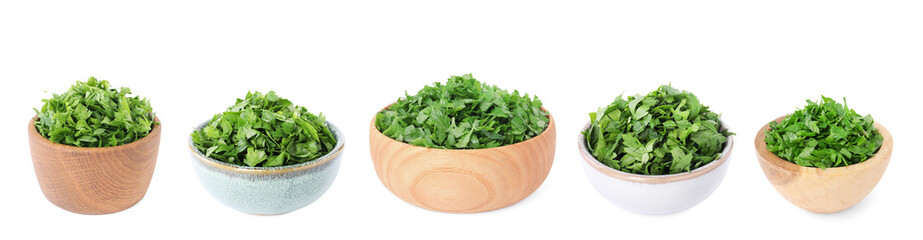 Set with cut parsley in bowls isolated on white - obrazy, fototapety, plakaty