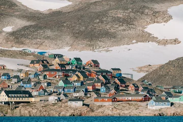 Deurstickers Ittoqqortoormiit, Greenland  © Ann