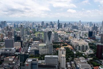 Fototapeta na wymiar View the Cityscape and Buildings of Bangkok in Thailand Asia