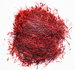 Naklejka premium Loose, organic Saffron isolated on white background. 