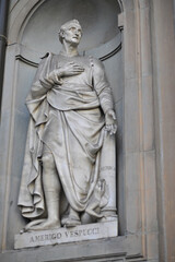 Obraz premium Amerigo Vespucci Florence, March 9, 1454 - sculpture Florence Italy was a Florentine merchant, explorer and cosmographer, who participated in at least two voyages of exploration to the New World