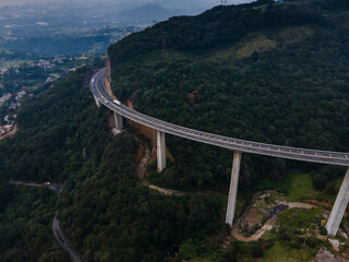 Fototapeta premium puente vehicular 