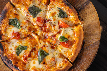 ピザ　ピッツァ イタリアン 美味しい グルメ トマト