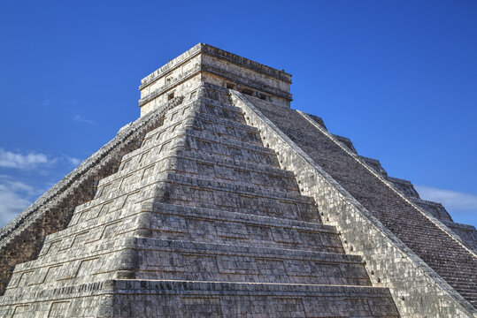 Pyramid Of Kulkulcan, Chichen Itza; Yucatan, Mexico