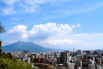 Fototapeta premium View of Sakurajima from Shiroyama Park Observatory, Japan