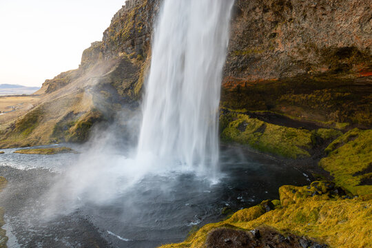 Seljalandsfoss waterfall in Iceland © Marcel