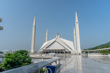 Fototapeta na wymiar Faisal mosque on sunny day, Islamabad, Pakistan