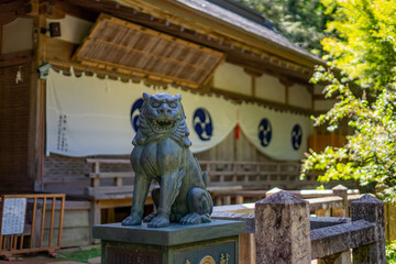 Obraz premium Niutsuhime Shrine at Koyasan in Wakayama during summer at Wakayama Honshu , Japan : 1 September 2019