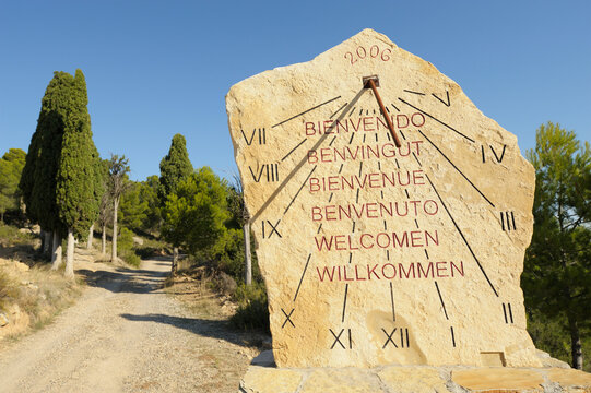 Welcome Sun Dial In Six Languages; Valdealgorfa, Teruel, Aragon, Spain