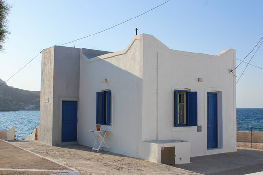 Paros