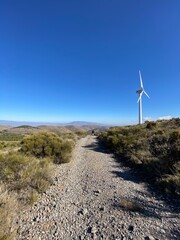 Windrad bei Enix, Almeria, Andalusien