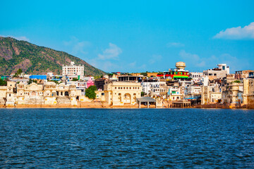 Fototapeta premium Ghats at Pushkar lake in India