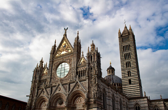Cathedral of sienna side view
