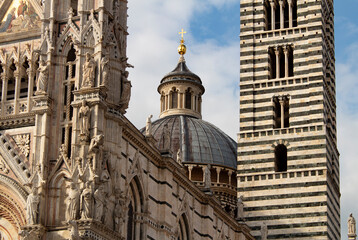 Cathedral of sienna side view