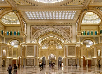 Foto op Canvas The splendor of the ornate interior of the presidential palace - Qasr Al Watan in Abu Dhabi city, United Arab Emirates © svarshik